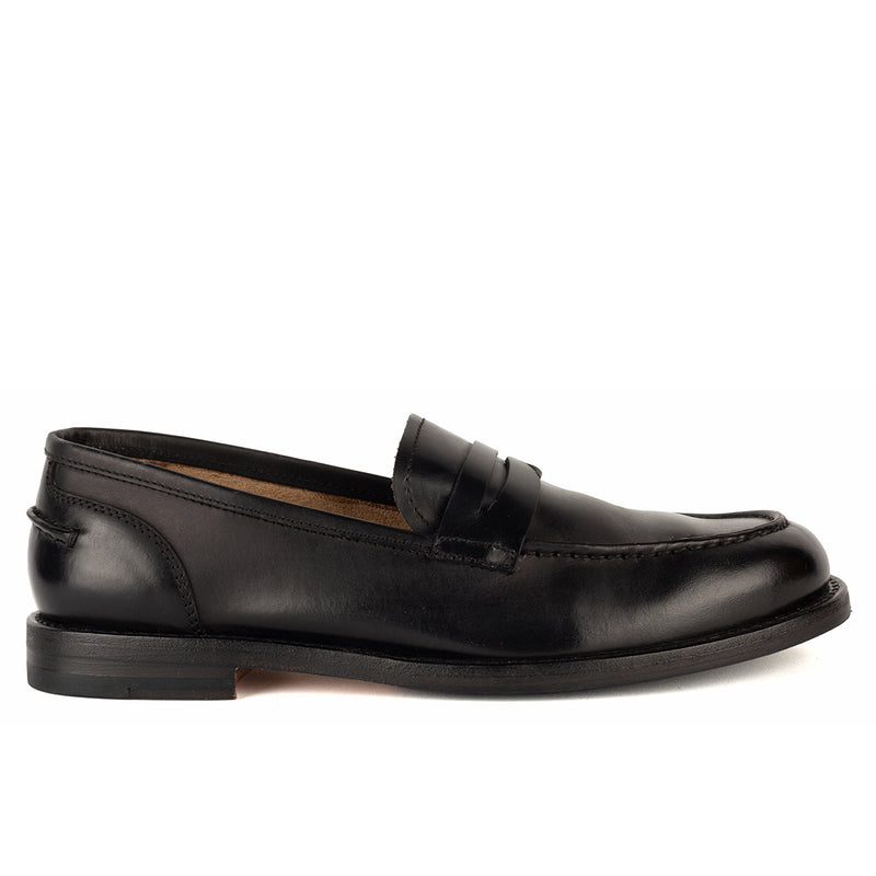 ZOE 56040<br>Black loafers